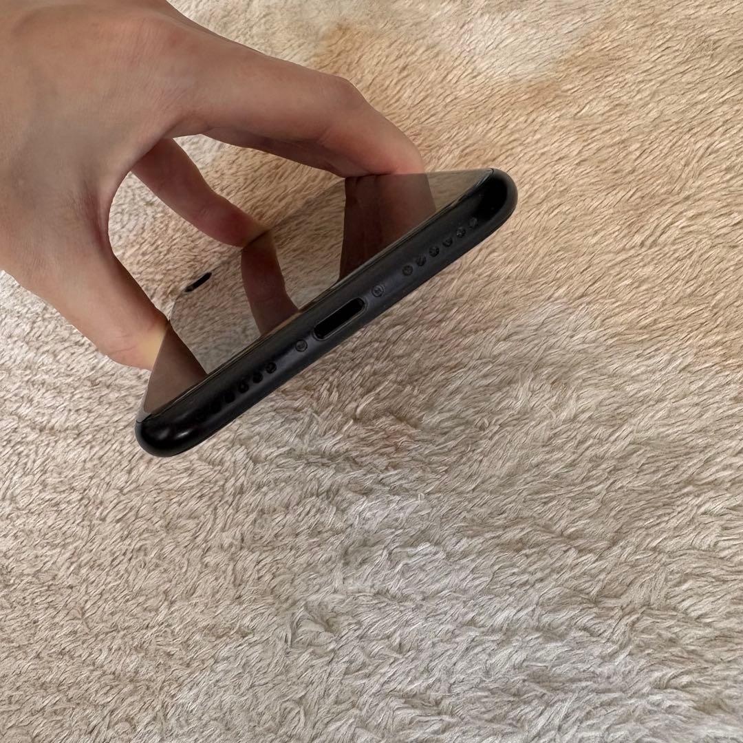 PhoneSE2 Black 64GB SIMロックなし