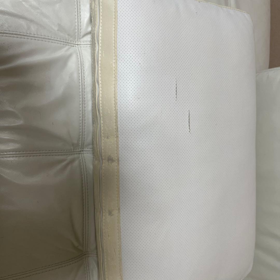 ニトリカウチソファ本革(一部合革)ホワイト　カウチ側　商品価格¥20000