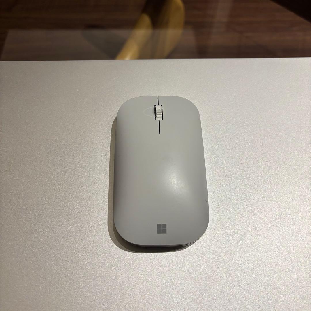 Microsoft SurfaceLaptopモデル1943office無し