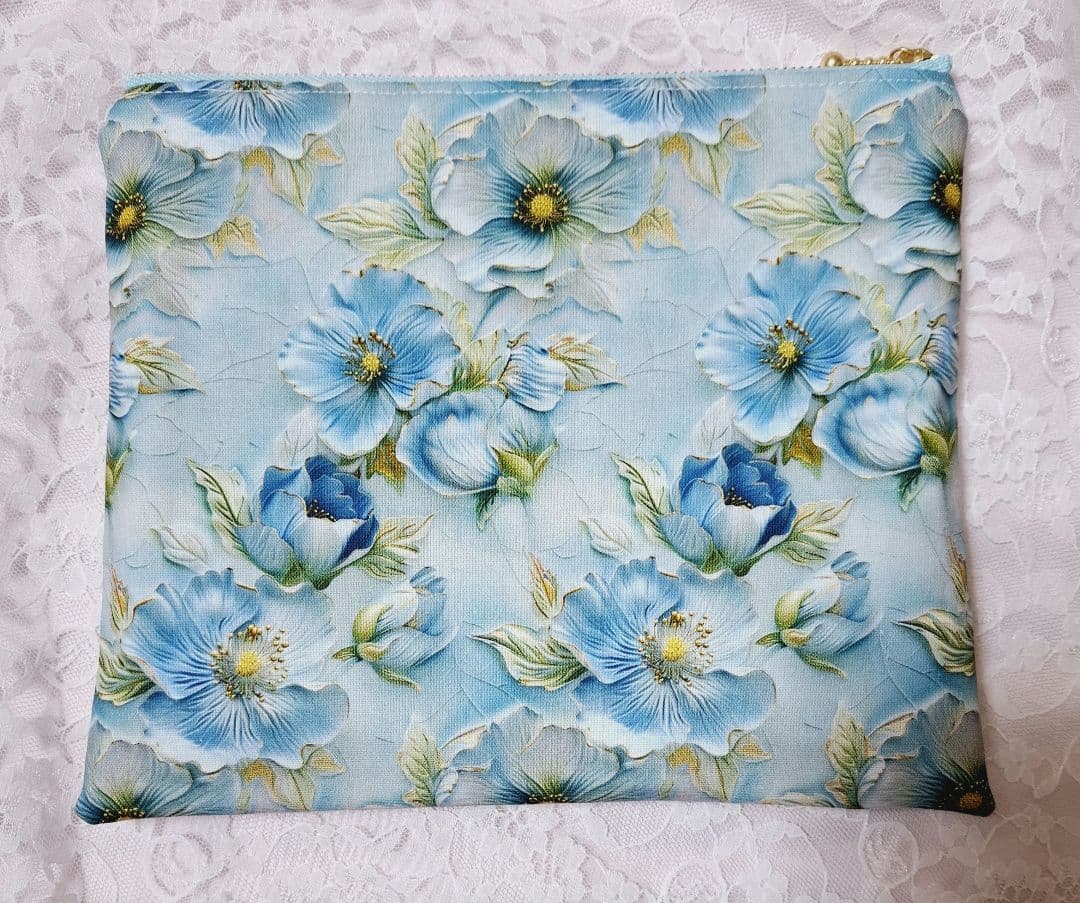 ピーチ様❤️オーダーページ2便になります♥️ポメラニアン持ち手付きポーチ他