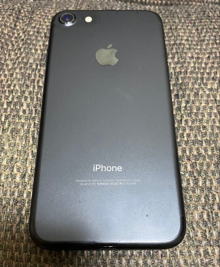 iPhone7 ブラック 128GB SoftBank 動作確認済み　初期化済み