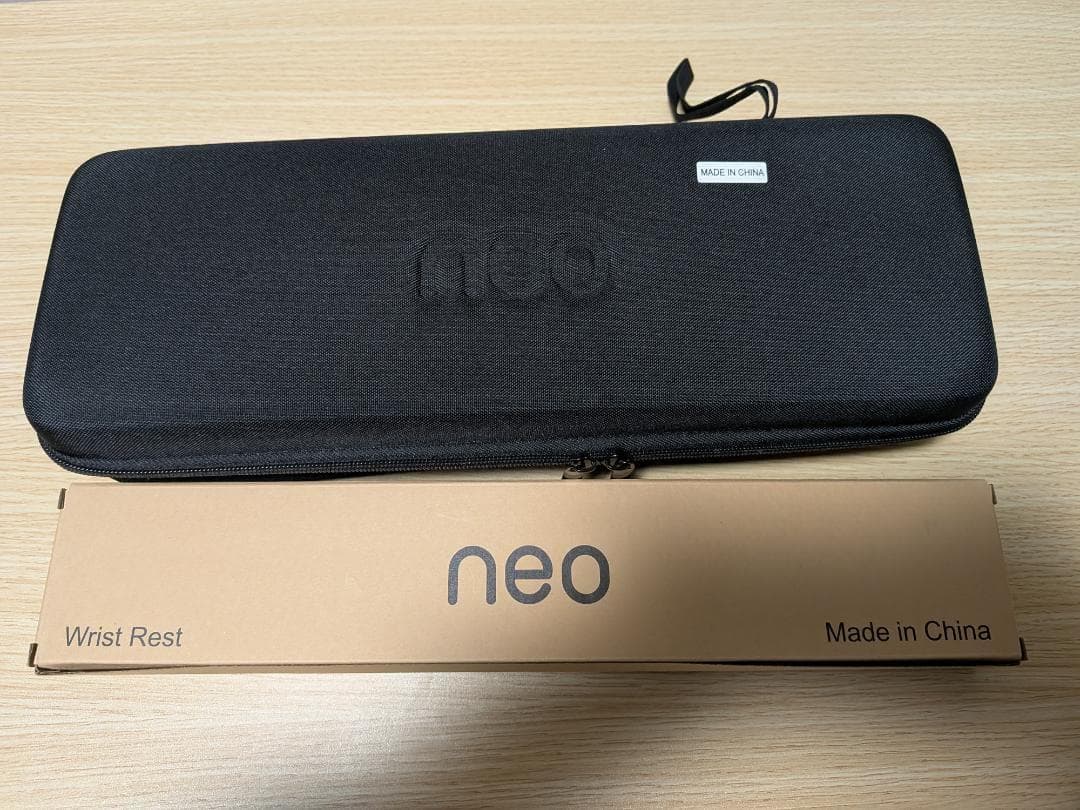 Qwertykeys NEO ergo メカニカルキーボード 純正リストレスト付