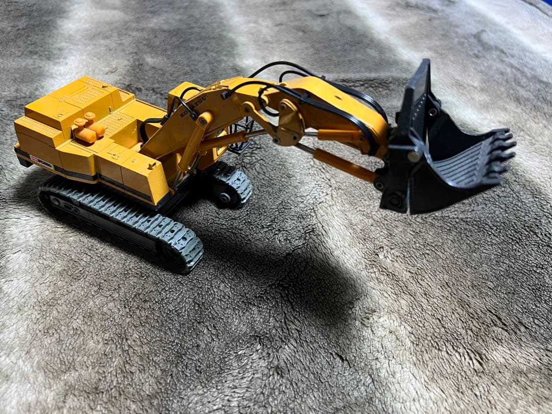 KOMATSU 建設機械　PC650 LOADING SHOVEL 重機ユンボ