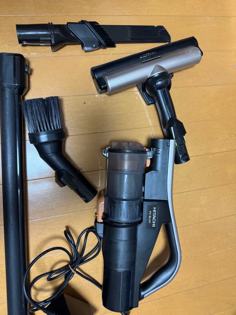 最終値下げpv-bl2h日立LEDライト付きコードレスクリーナー