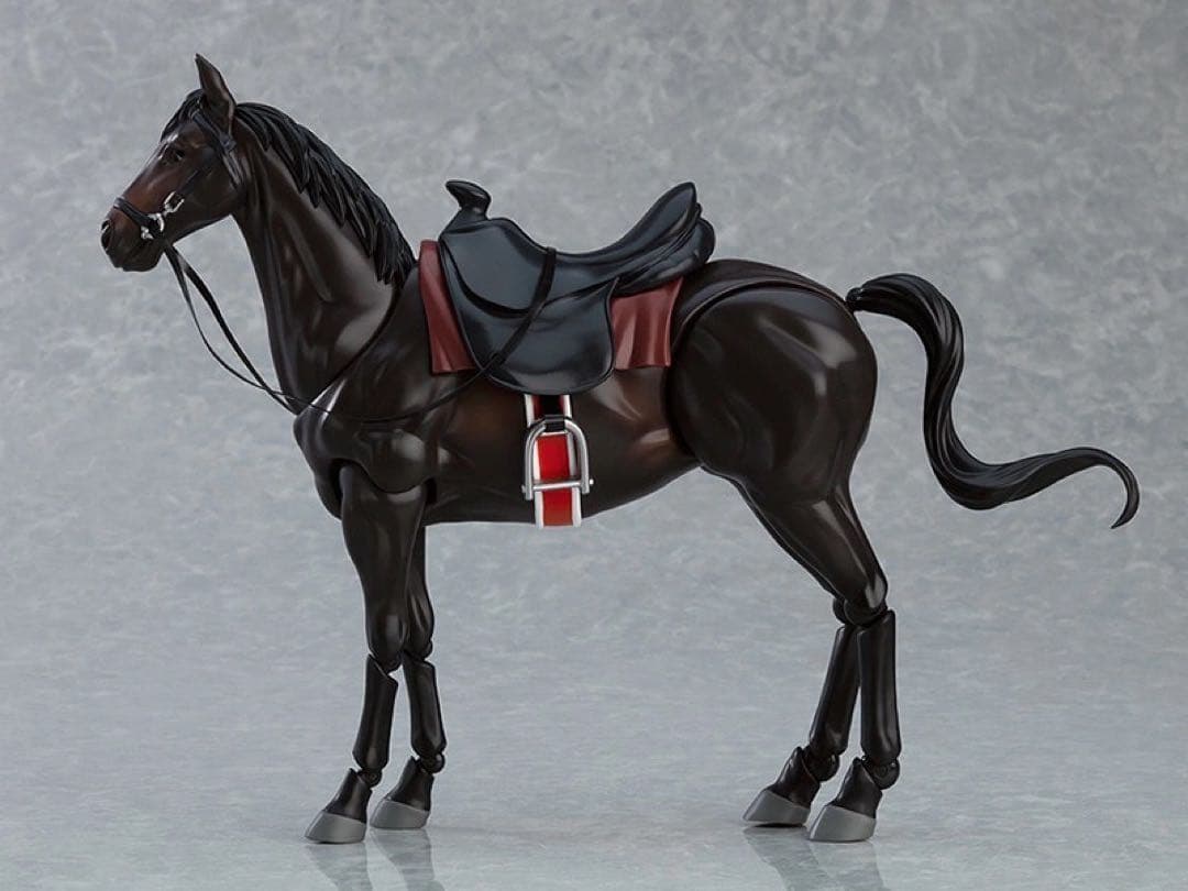 【新品未使用】進撃の巨人 figma エルヴィン&白馬・リヴァイ・黒馬セット