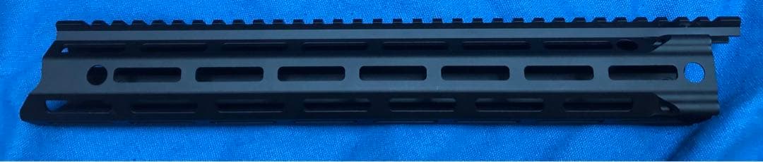 Daniel Defense DDM4V7 M-LOK 13.5 ハンドガード