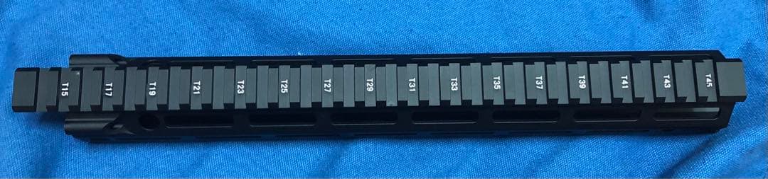 Daniel Defense DDM4V7 M-LOK 13.5 ハンドガード
