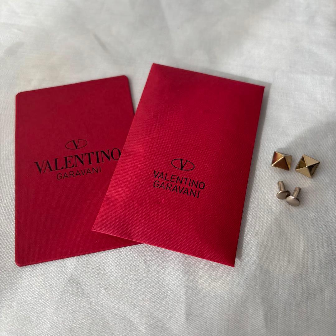 VALENTINO ロックスタッズ スマホケース パーツ　部品　交換用　リメイク