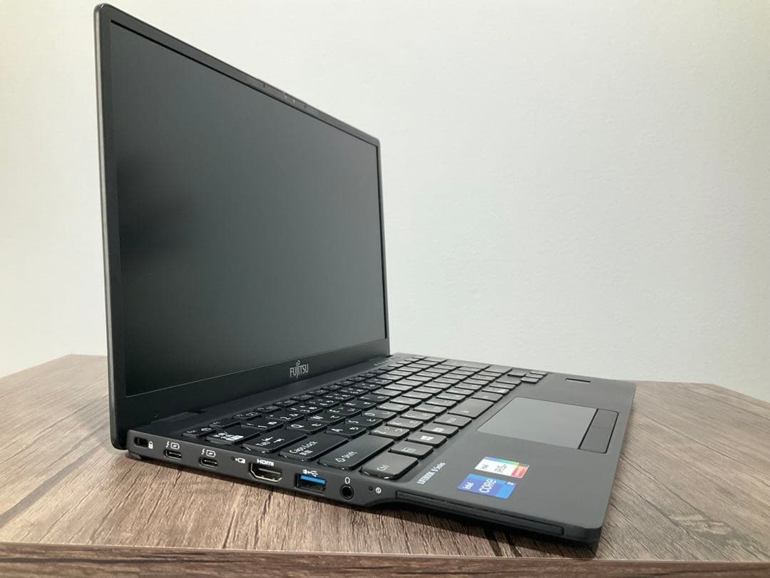 富士通LIFEBOOK U9311（第11世代i7メモリ16GB、Office付