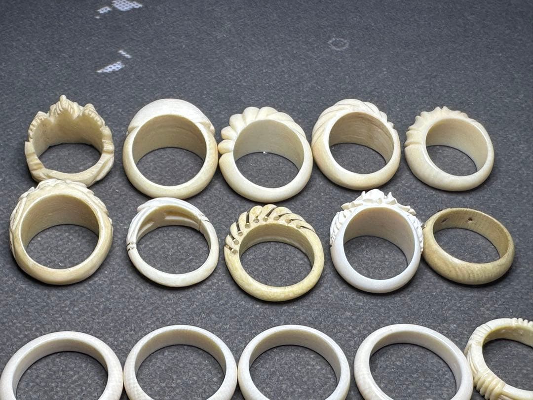 極上　リング　まとめて　天然素材　鯨歯風　アンティーク　置物　骨董　飾り物