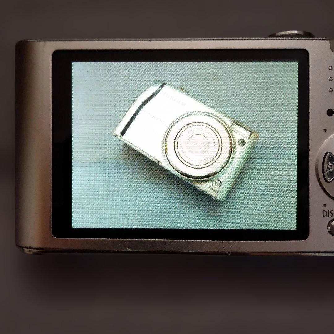 Panasonic LUMIX DMC-FX60　シルバー