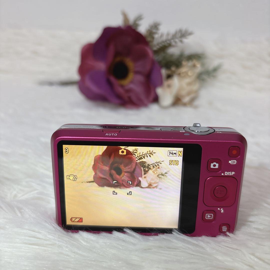 外観美品　CASIO EXILIM EX-Z800 ピンク　純正バッテリー
