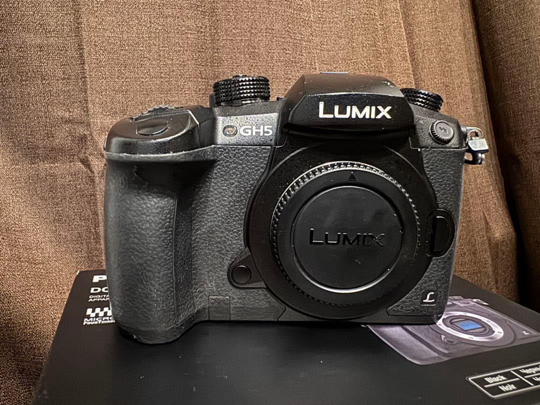 LUMIX DC-GH5 ミラーレス一眼カメラ dcカプラー付 4K動画撮影