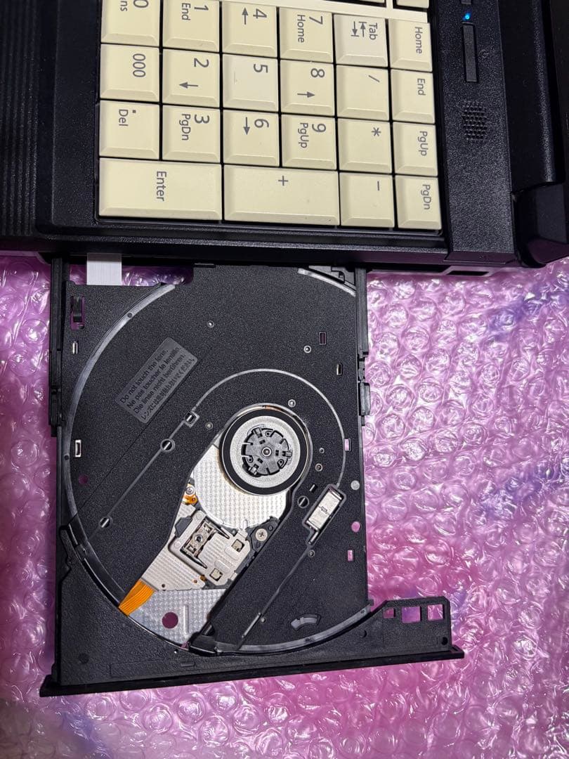 Fujitsu ノートPC 富士通 LIFEBOOK A747/T