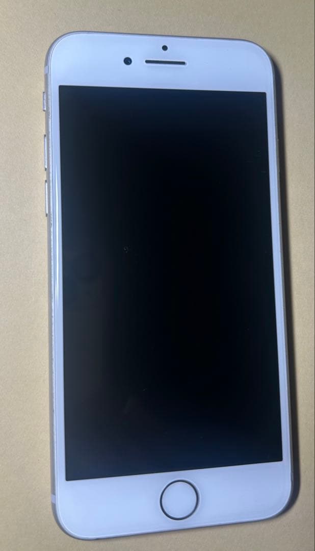 iPhone8 本体のみ　スマートフォン