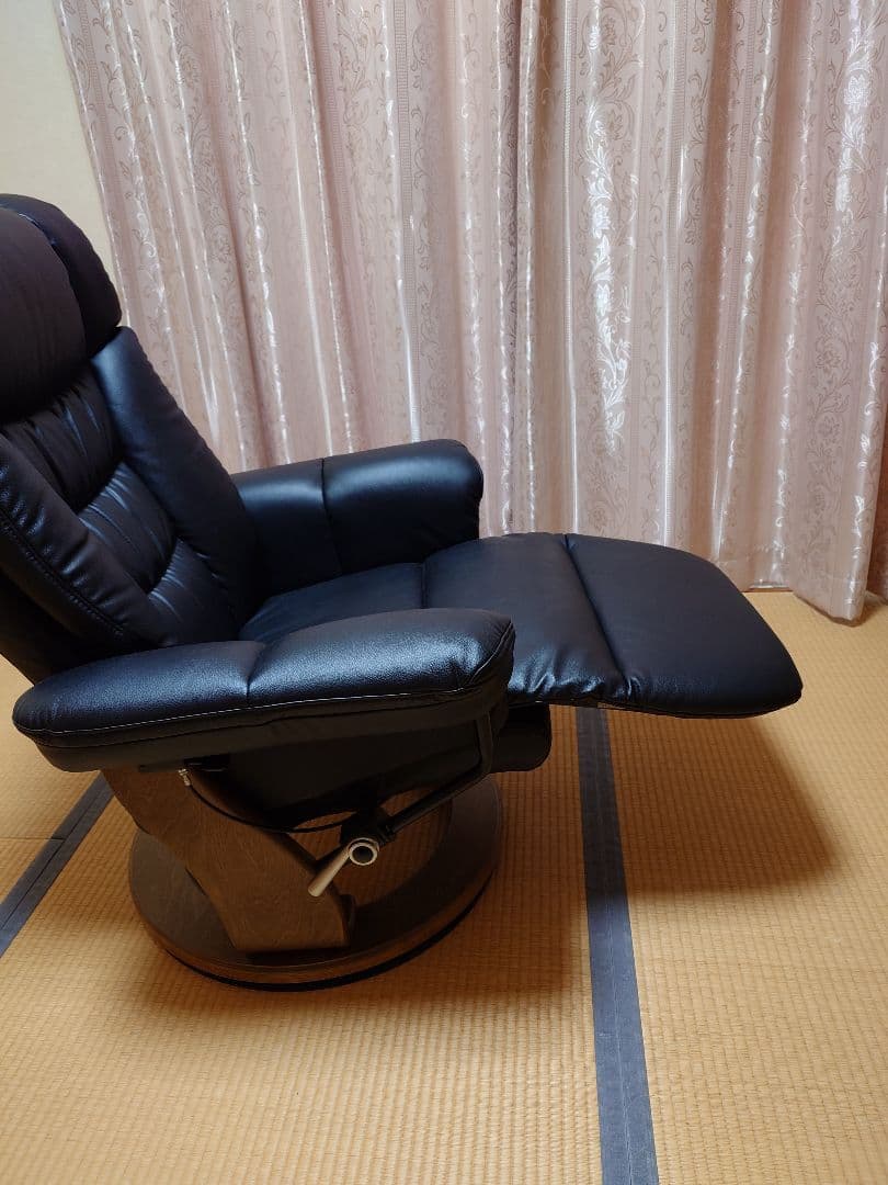 1人掛け　リクライニングソファ　ブラック　　パーソナルチェア　フラット