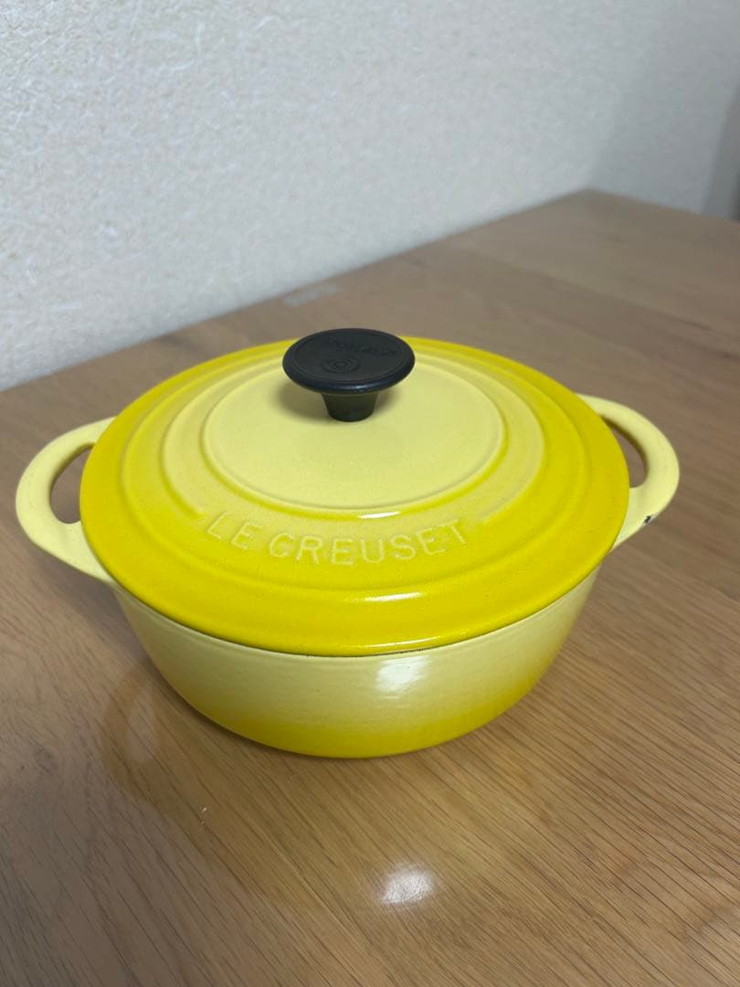 Chieko様 LE CREUSET ル・クルーゼ　18センチ　両手鍋　イエロー