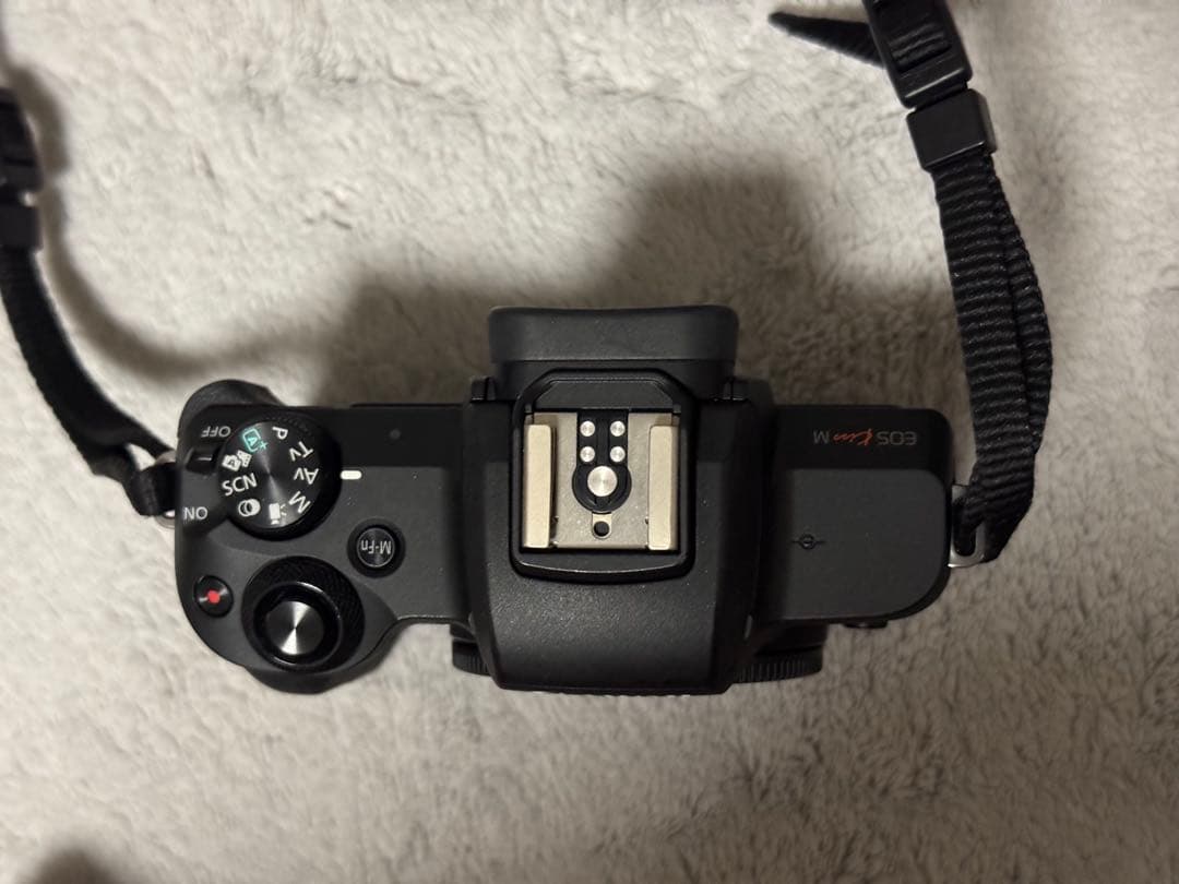 専門店メンテナンス済　CANON EOS KissM ダブルズームキットブラック