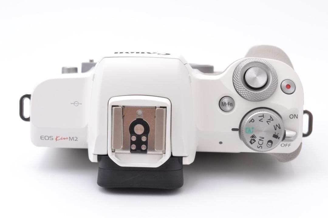 ■ 美品 ■ キャノン　Canon EOS Kiss M2 レンズキット