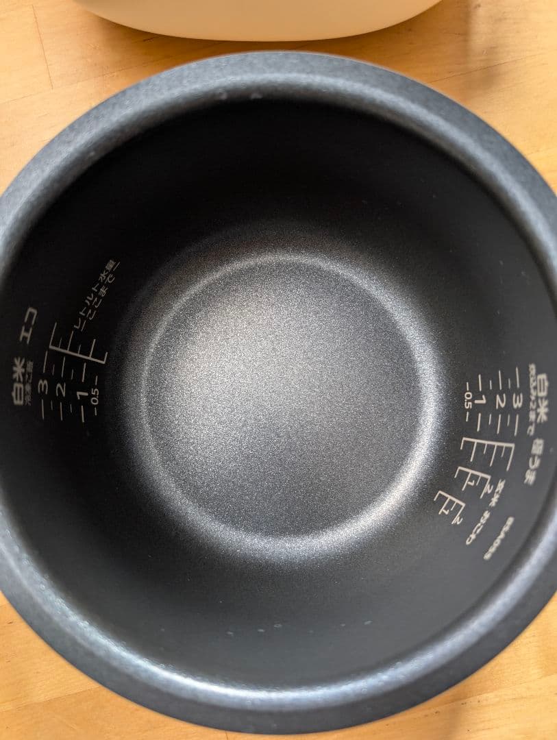 タイガー 炊飯器 3合炊き JBS-A055WM 【美品】