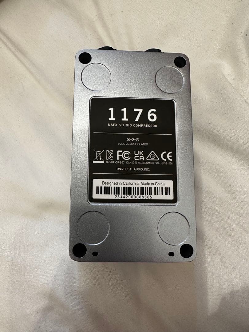 UAFX 1176 スタジオコンプレッサー