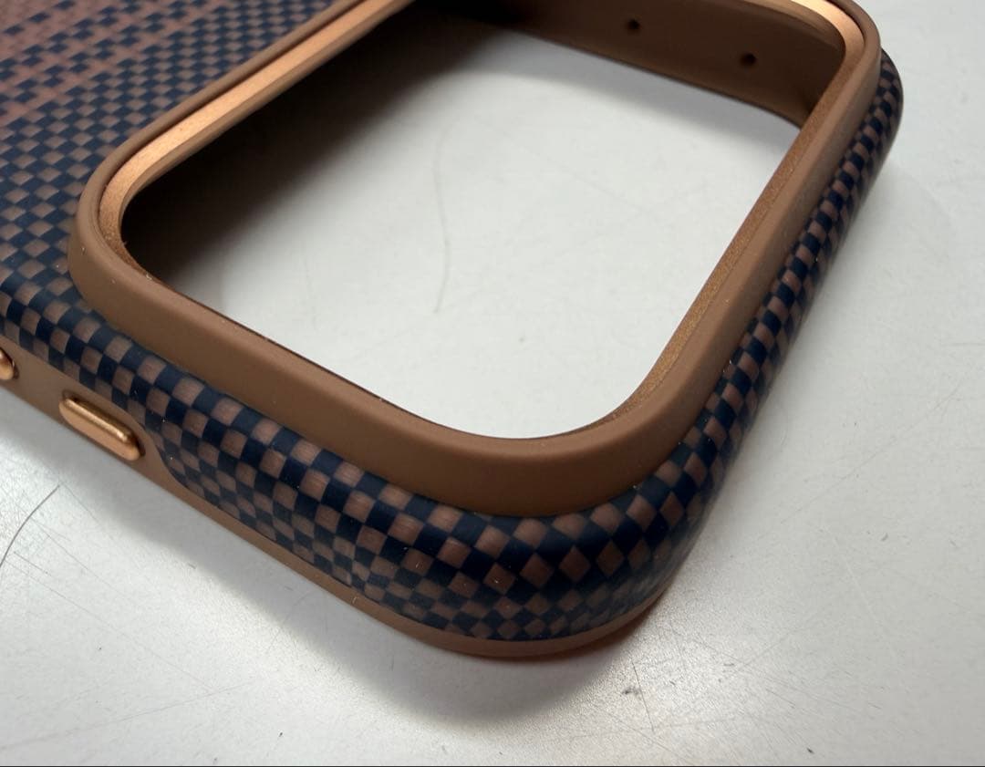 PITAKA iPhone17Pro アラミドウルトラガードケース　Sunset