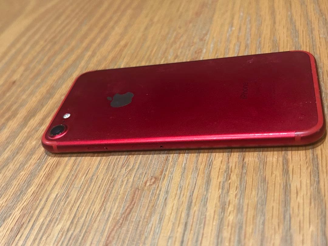 iPhone7 PRODUCT RED 本体
