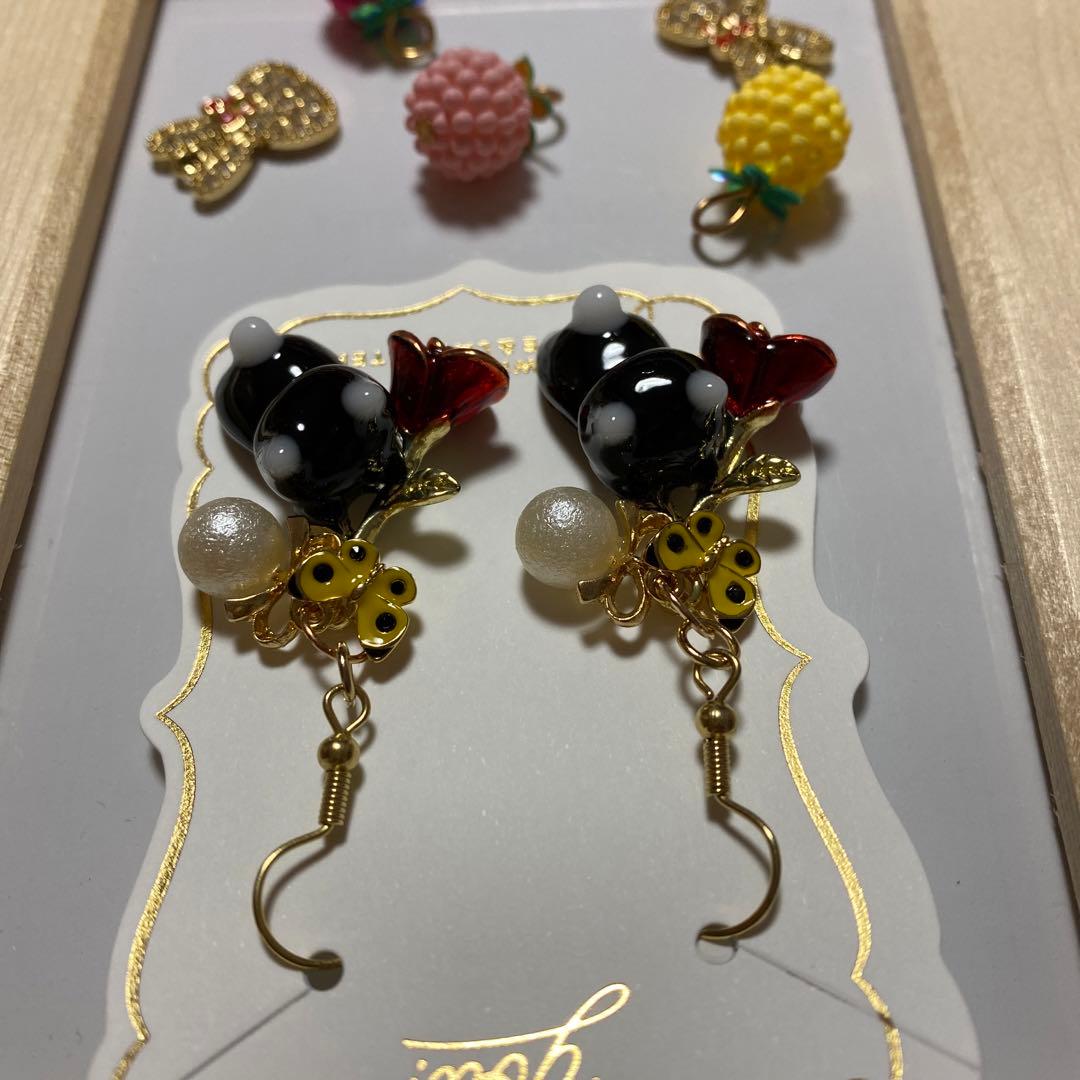 ★薔薇と蝶々と猫ちゃんピアス★