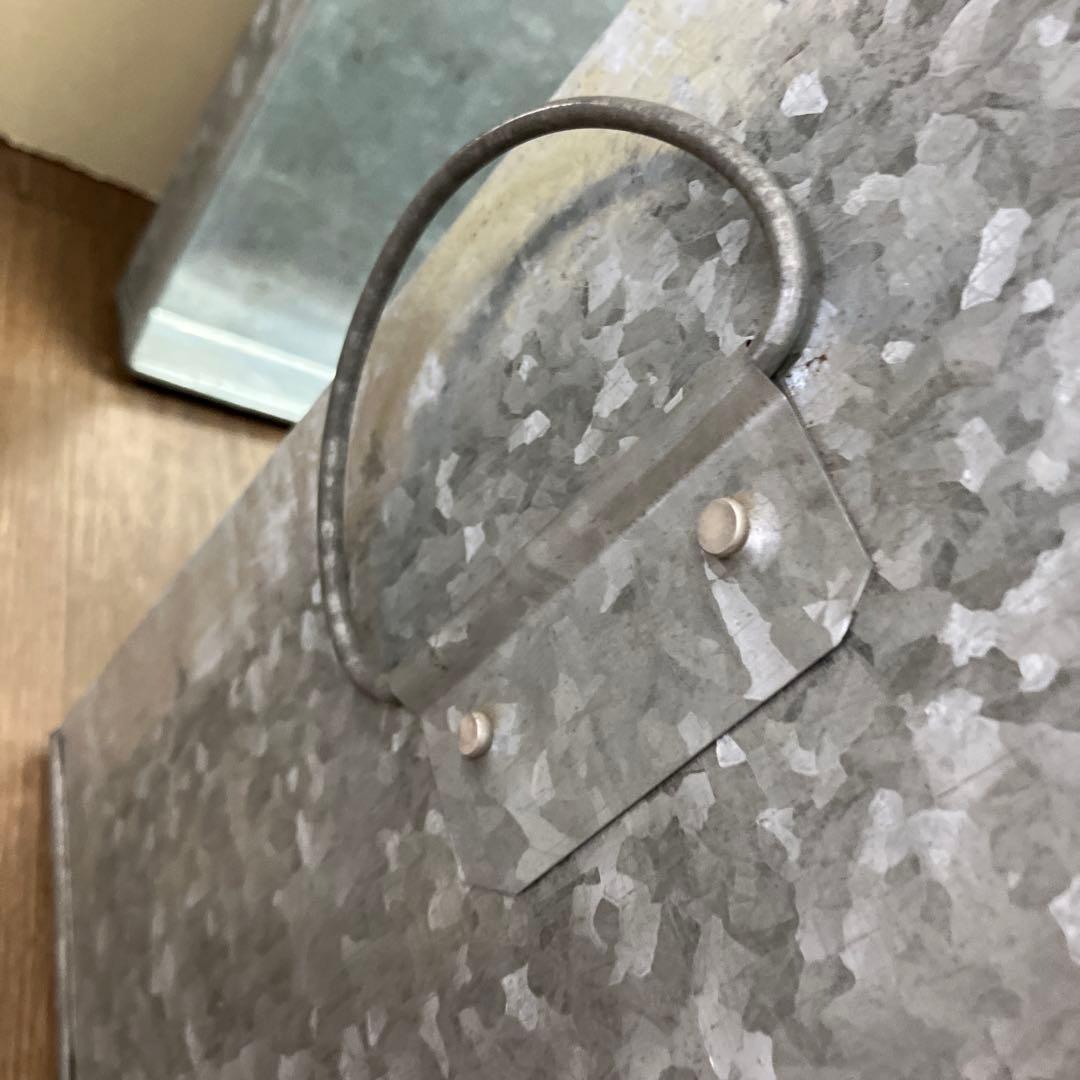 ②トタン 収納ボックス ブリキ 蓋付き 衣装ケース レトロ アンティーク 骨董