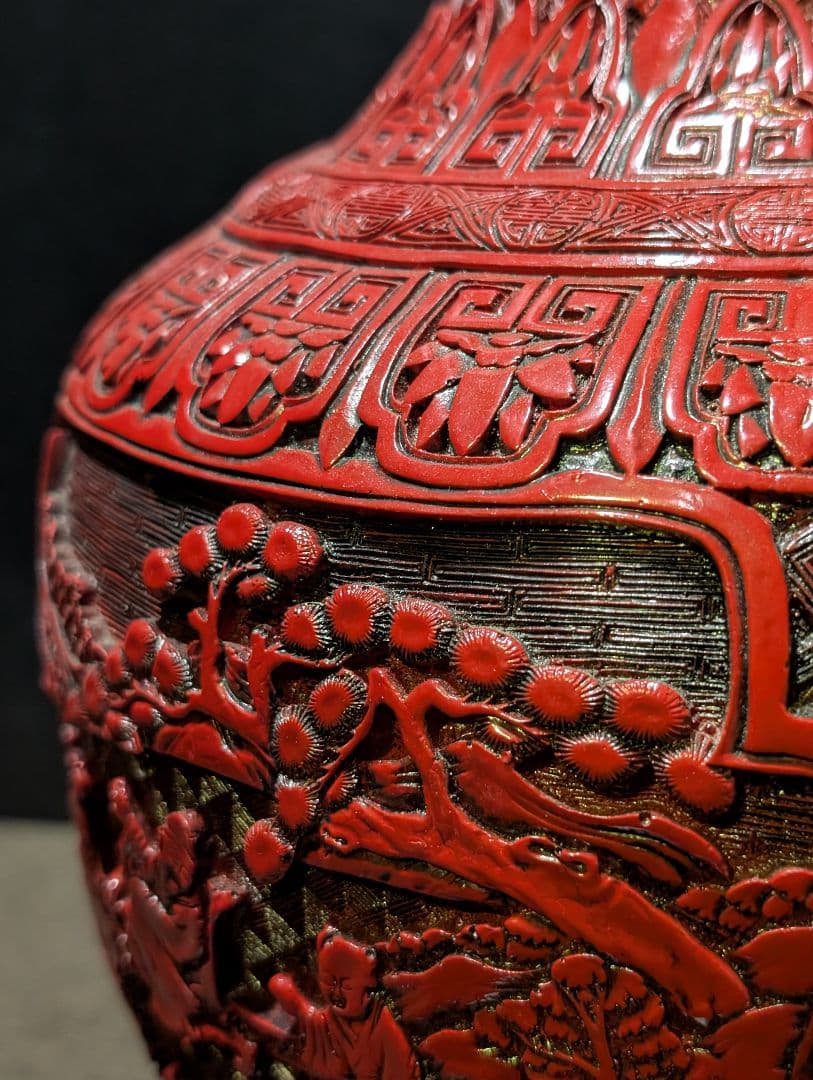 中国 美術 骨董 堆朱 壺 赤壺 工芸品 民芸品 彫刻 花柄 花瓶 花器 置物