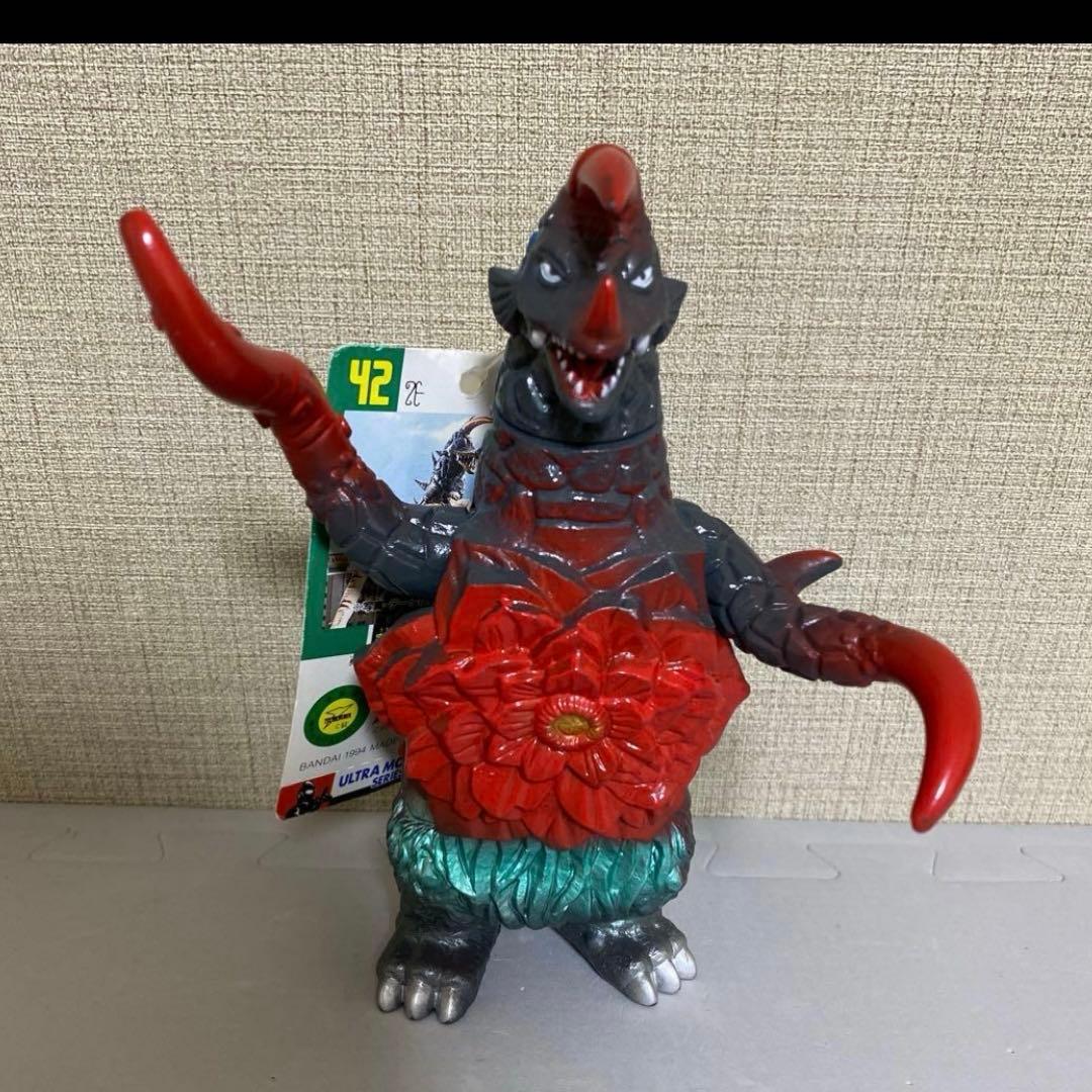 ウルトラマン　ウルトラ怪獣シリーズ　ソフビ　まとめセット　VSナイス　戦闘機