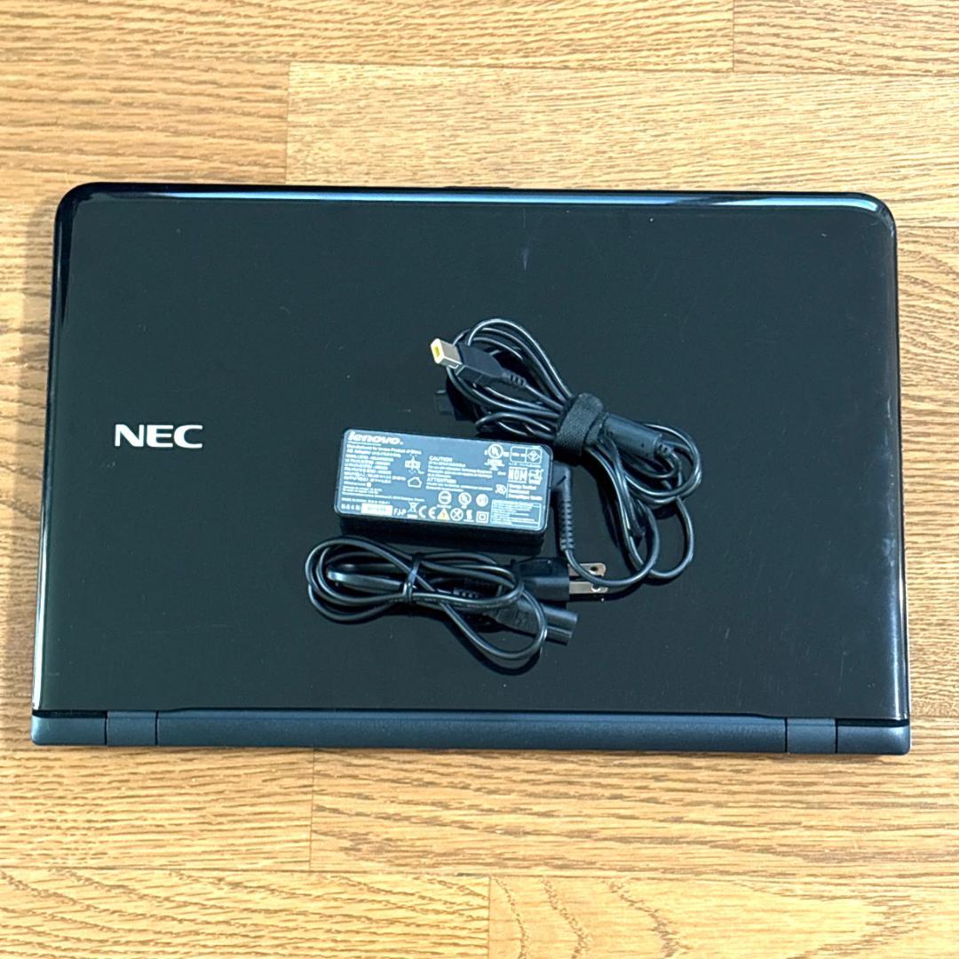 美品！初心者向け大画面/ノートパソコン/DVD/カメラ/Windows11