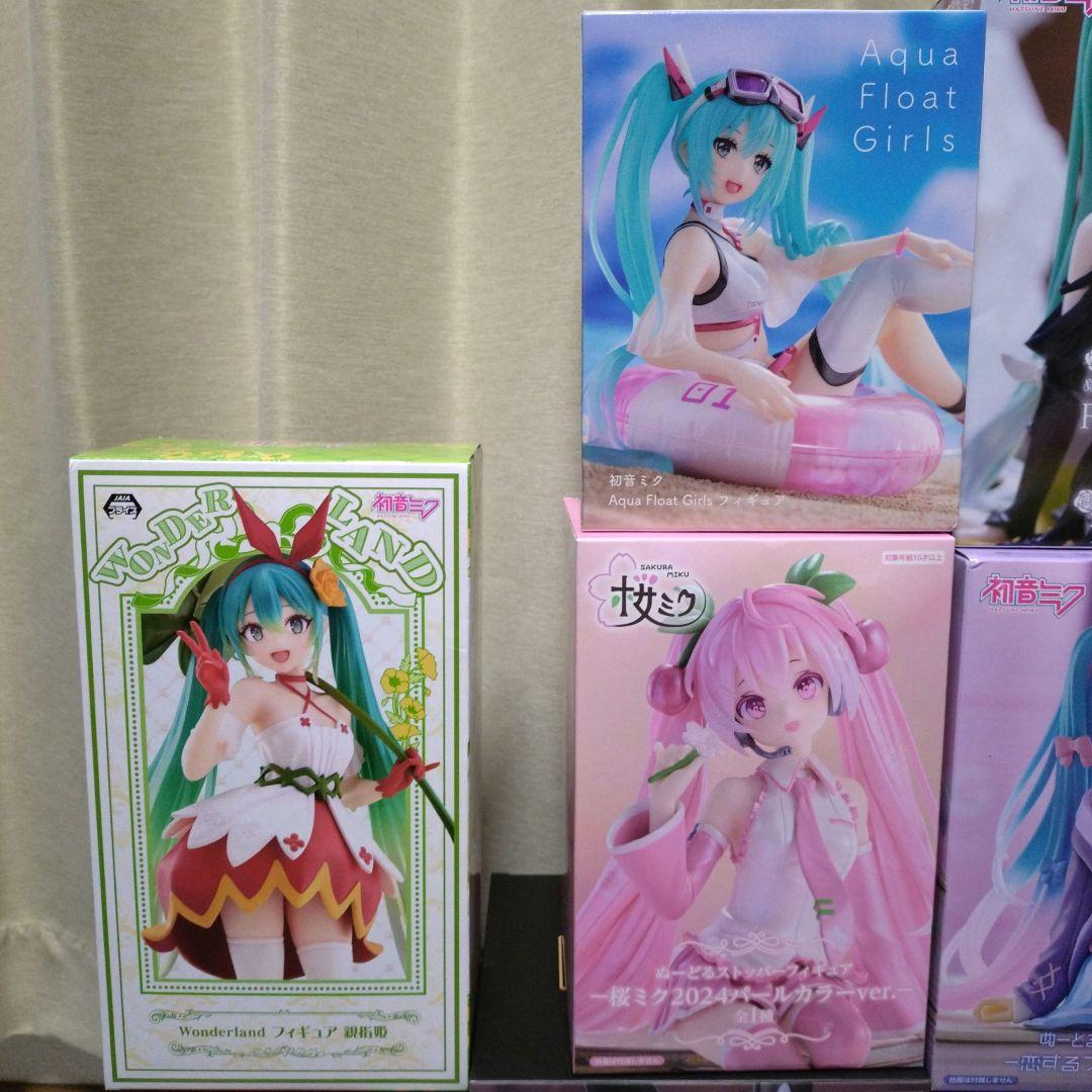 初音ミク　プライズ　フィギュア　11体