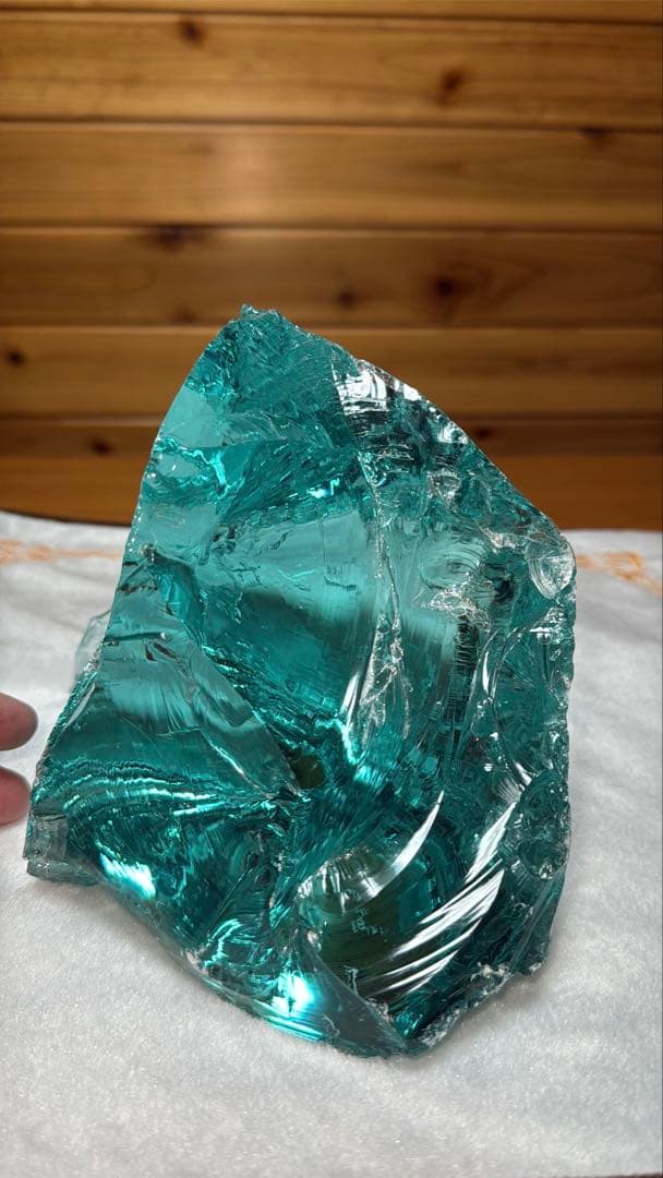 ①ジャワ島産火山性ガラス原石かち割り アンダラ パライバ色2.3kg以上20cm