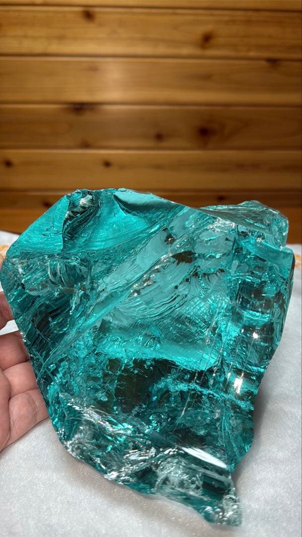 ①ジャワ島産火山性ガラス原石かち割り アンダラ パライバ色2.3kg以上20cm