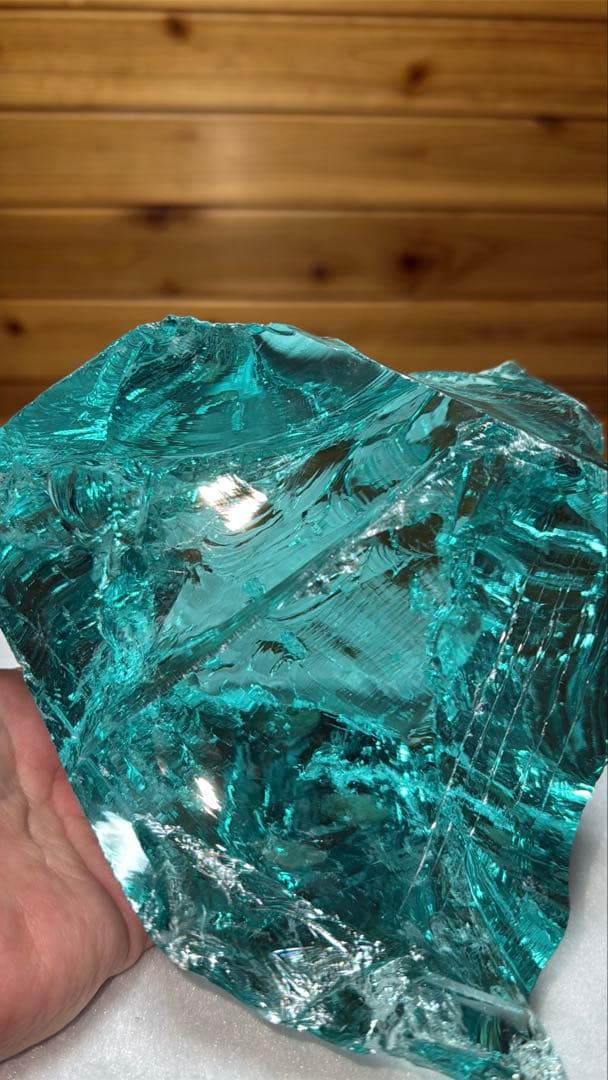 ①ジャワ島産火山性ガラス原石かち割り アンダラ パライバ色2.3kg以上20cm