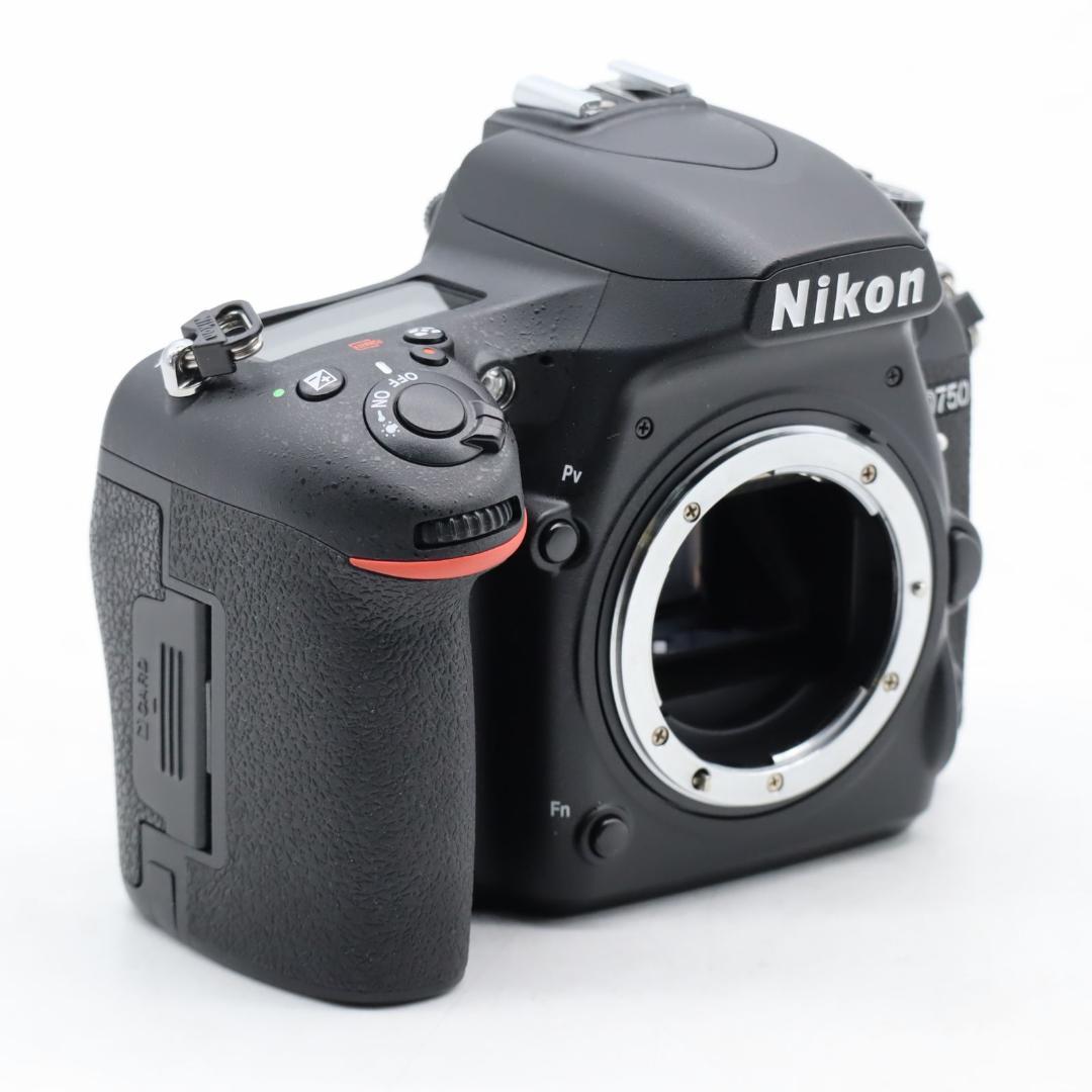 【ショット数4,566】Nikon D750 ボディ