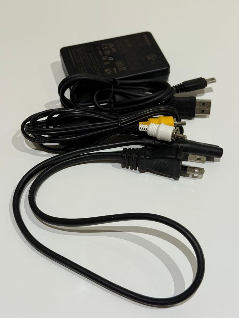 CASIO EXILIM EX-Z740 12.1MP 本体