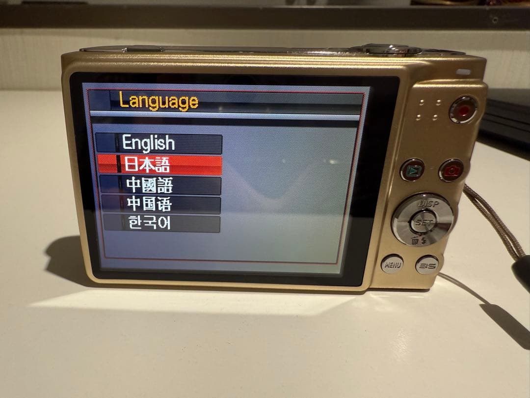 CASIO EXILIM EX-Z740 12.1MP 本体