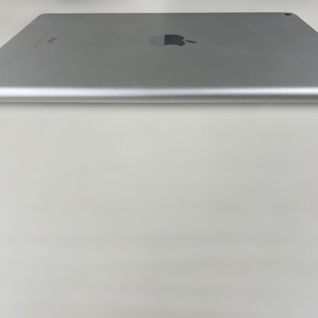 Apple iPad (第6世代) 32GB