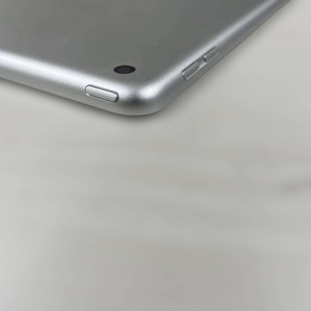 Apple iPad (第6世代) 32GB