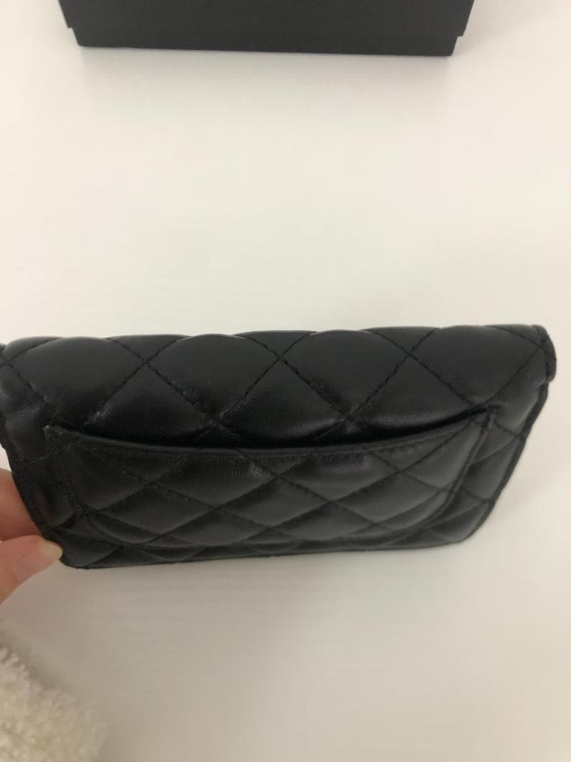 財布　二つＣロゴ　高級感　ブラック 女性　レザー　バッグ　綺麗 超美品