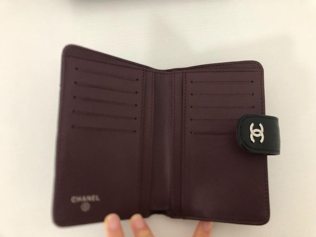財布　二つＣロゴ　高級感　ブラック 女性　レザー　バッグ　綺麗 超美品