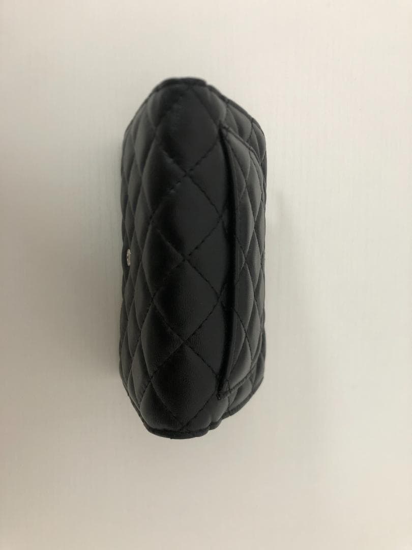 財布　二つＣロゴ　高級感　ブラック 女性　レザー　バッグ　綺麗 超美品