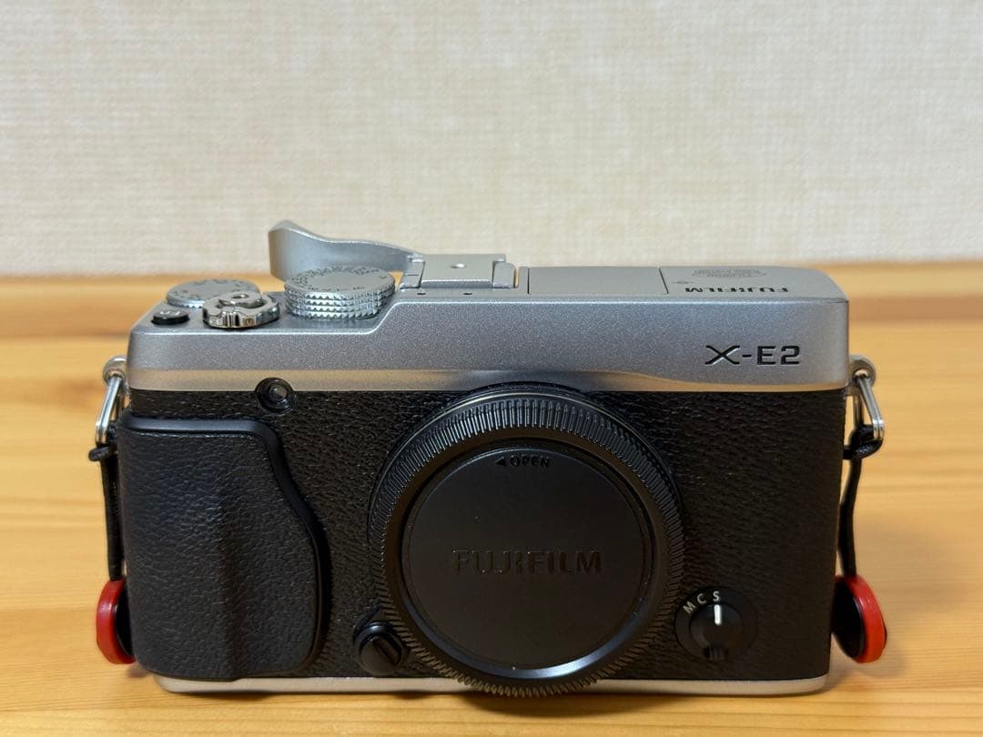 Fujifilm X-E2(シルバー) ボディ 富士フィルム(フジフィルム)