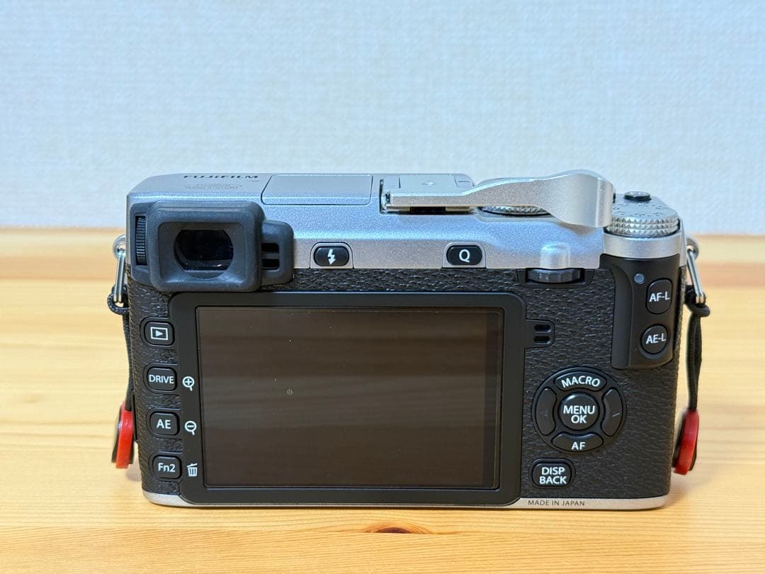 Fujifilm X-E2(シルバー) ボディ 富士フィルム(フジフィルム)