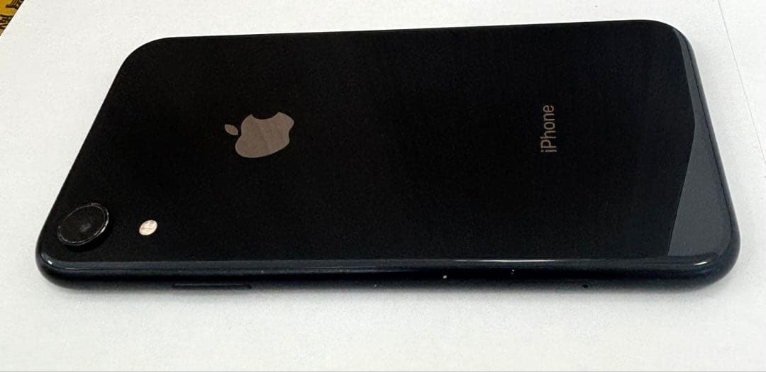 ① iPhone XR【SIMフリー版】 128G ブラック