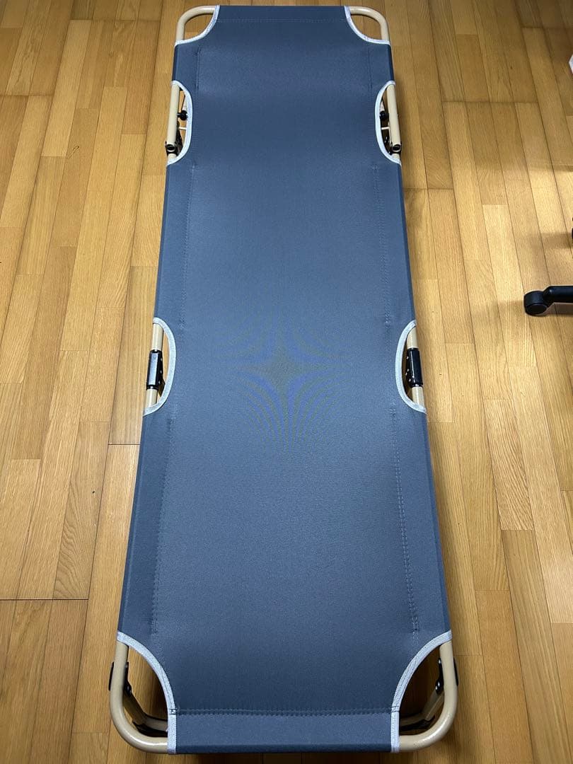 軽量 折りたたみベッド 4.0kg キャンプ　アウトドア　マルシェ