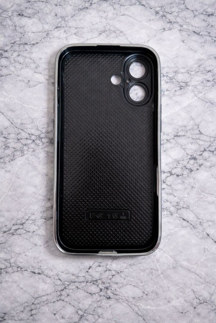 CHANELiPhone16用ハードケース ブラック