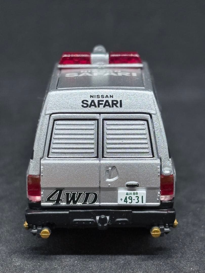 トミカリミテッドヴィンテージ vol.19 西部警察 日産 サファリ 4WD